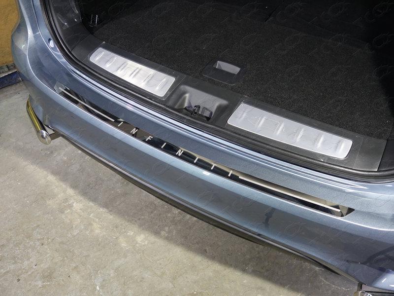 Накладка на задний бампер (лист зеркальный надпись Infiniti) для автомобиля Infiniti QX 60 2016-