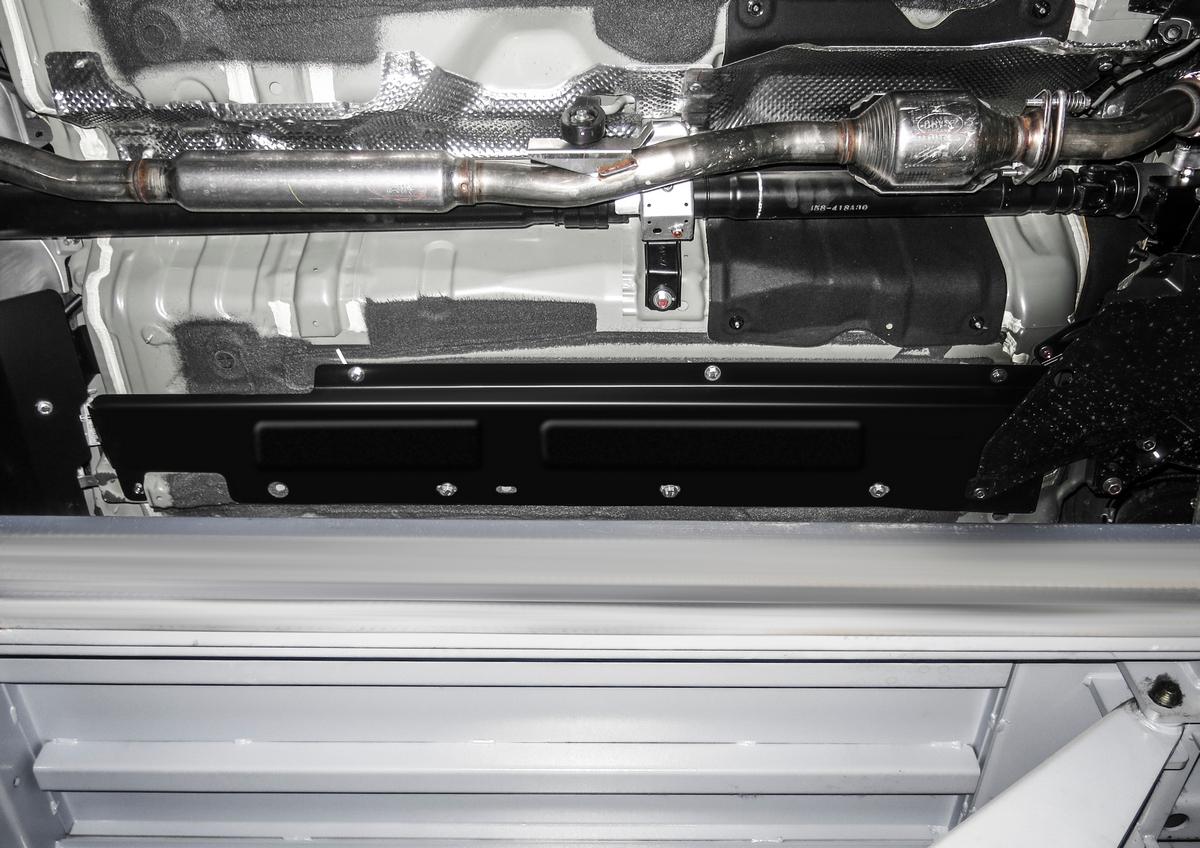 Защита топливных трубок АвтоБроня для Mitsubishi Outlander III рестайлинг (V - 2.0; 2.4; 3.0) 4WD 2018-н.в., штампованная, сталь 1.8 мм, с крепежом, 111.04039.1