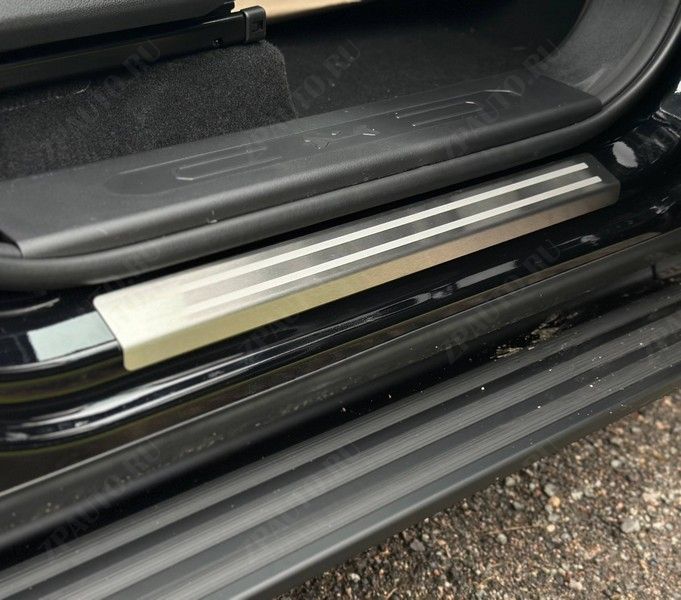 Накладки на пороги (лист шлифованный с полосой) 4шт Haval H3 1.5 2WD 2024 арт. HAVH324-01