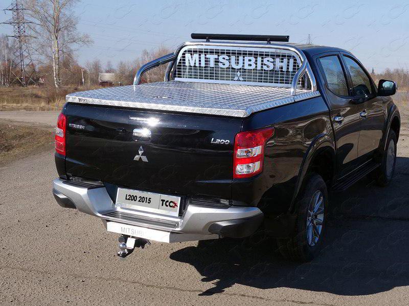 Защита кузова и заднего стекла 75х42 мм со светодиодной фарой (для крышки) для автомобиля Mitsubishi L200 2015-2018 TCC Тюнинг арт. MITL20015-55