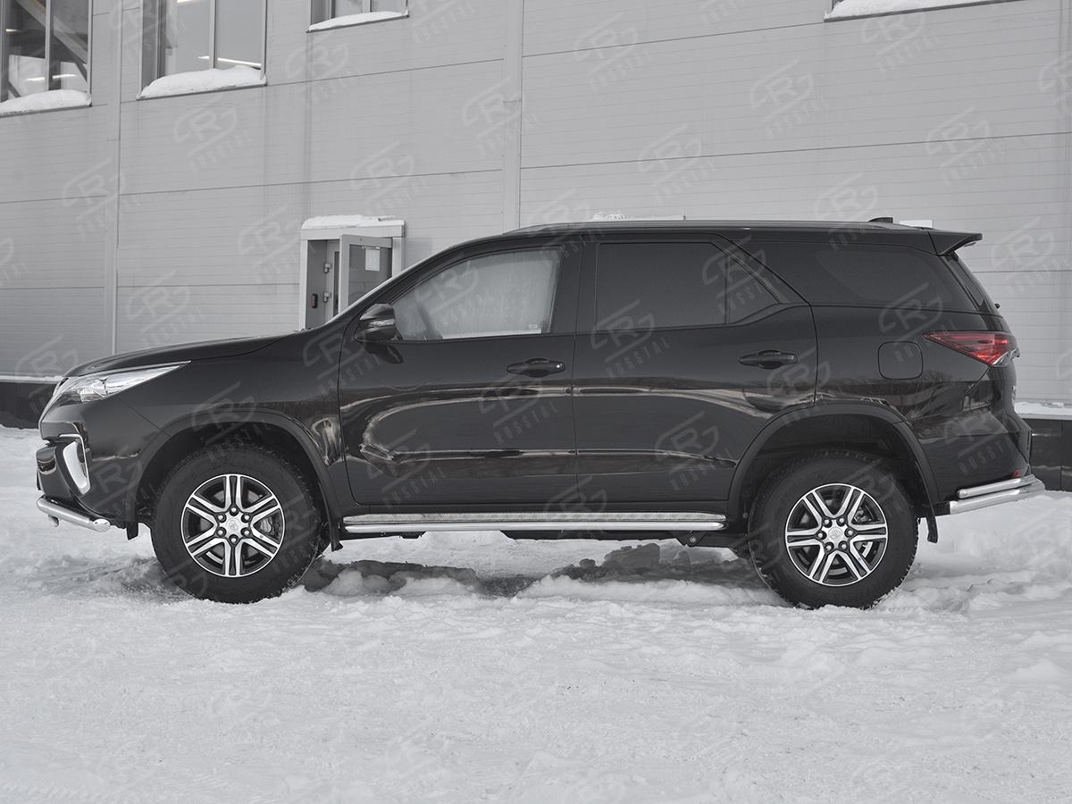 TOYOTA FORTUNER 2020- Пороги труба d42 с листом (Лист алюм, проф.сталь) (вариант 2) TFRL-0035302