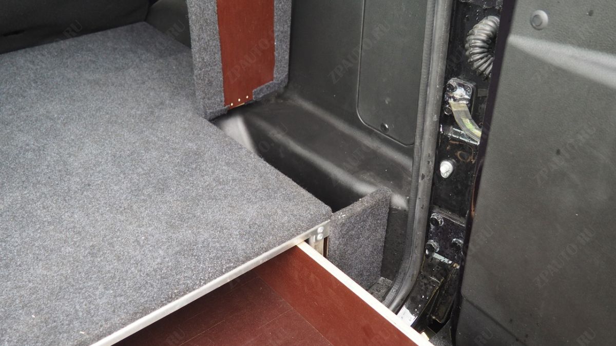 ABC.UAZ.LT.36 РУНДУК-ОРГАНАЙЗЕР В БАГАЖНИК УАЗ ПАТРИОТ С 2015-