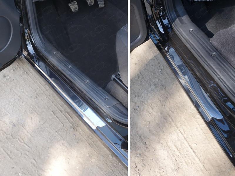 Накладки на пороги (лист зеркальный) для автомобиля Datsun mi-DO 2015-