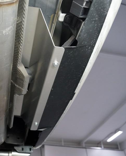 Защита заднего бампера (алюминий) 2 мм для автомобиля Toyota Toyota RAV4 2019 арт. ZKTCC00423