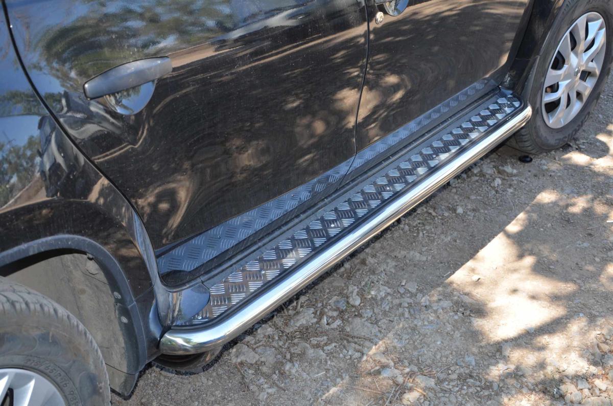 Пороги с накладным листом для автомобиля NISSAN Terrano 2015. NTR.15.41, Россия