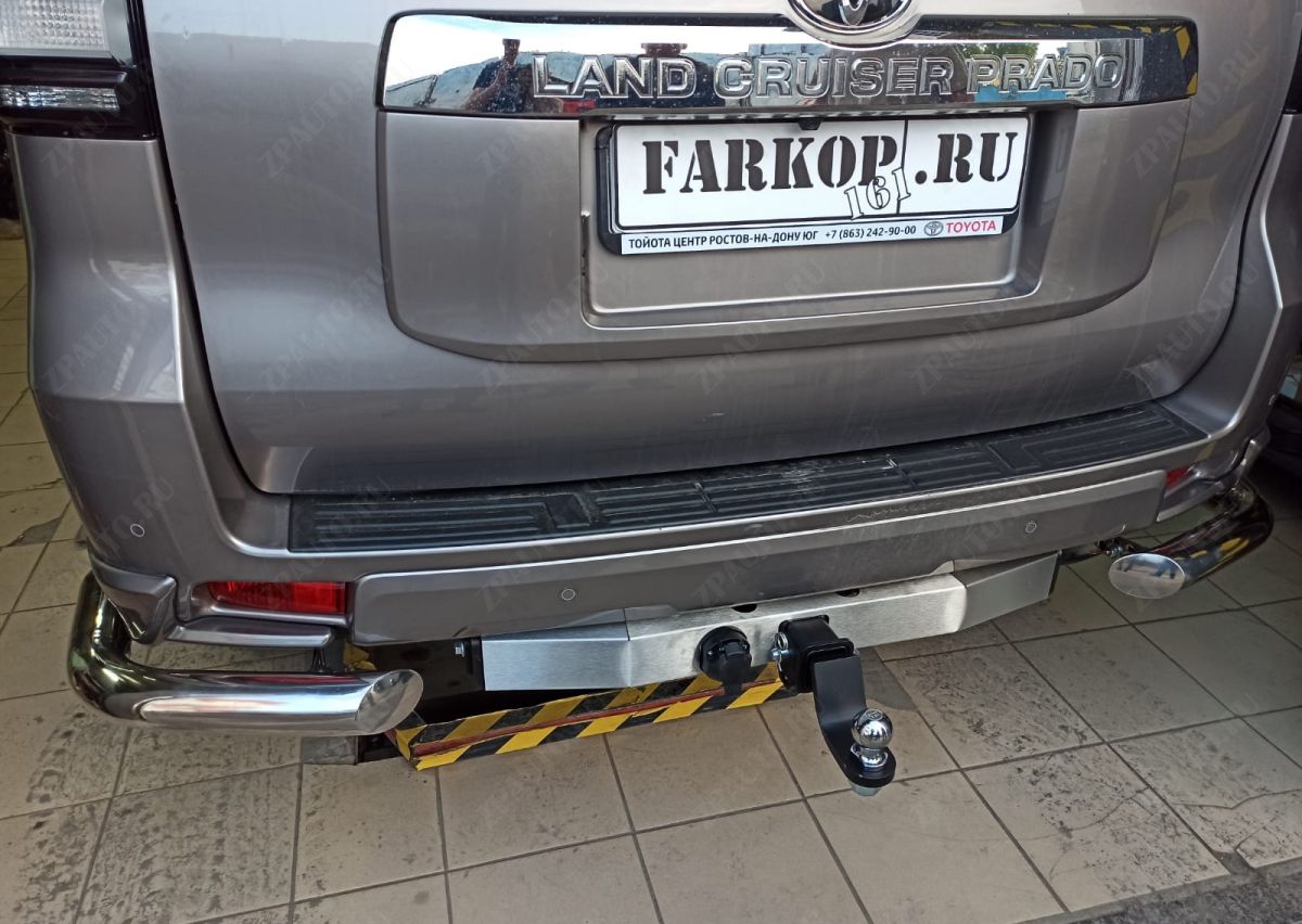 Защита заднего бампера угловая под фаркоп для автомобиля TOYOTA Land Cruiser Prado 150  Style  2019 арт. TLCPS150.19.20-2