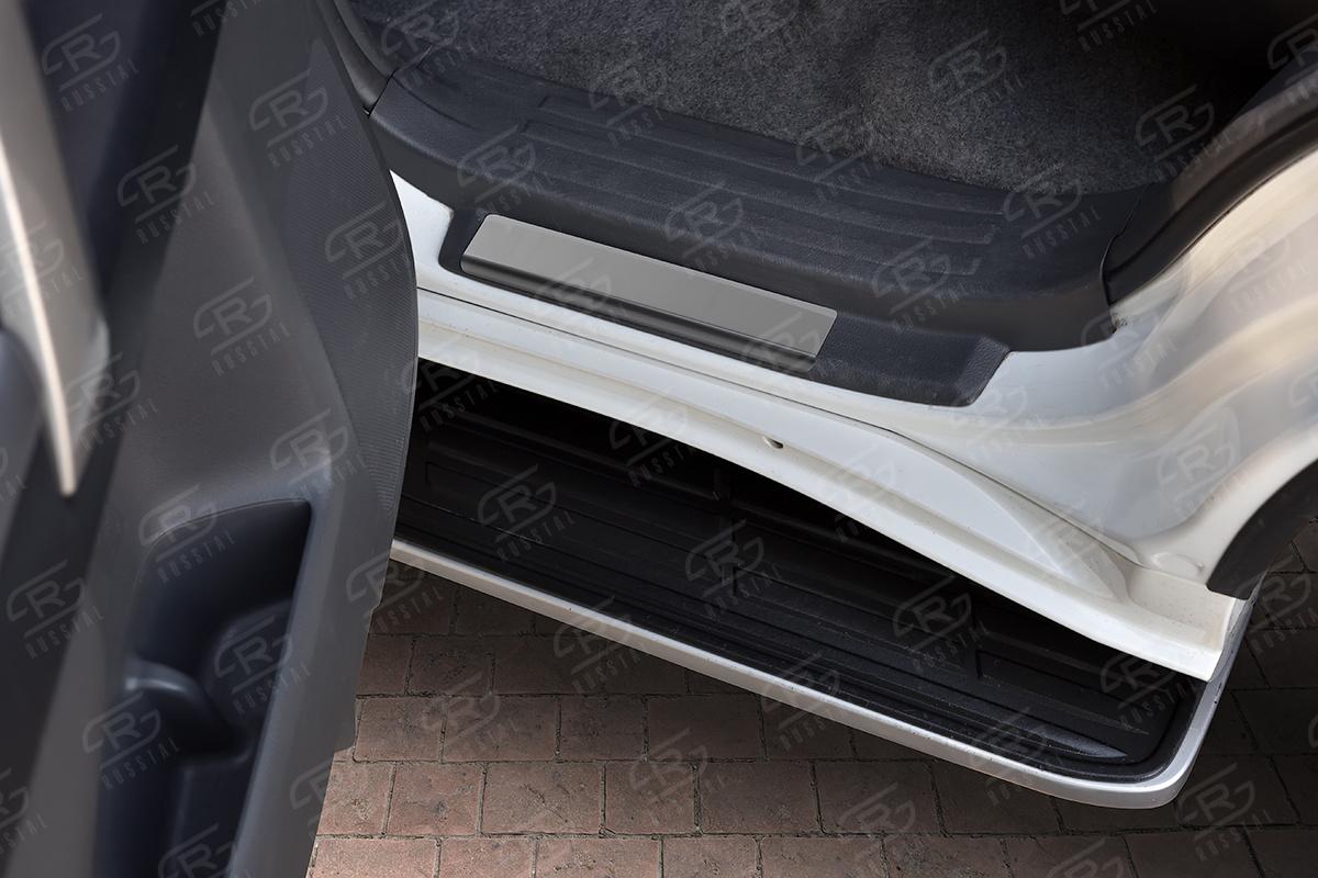 Накладки на пороги RUSSTAL (нерж., зеркало) LCPR09-01 для автомобиля Toyota Land Cruiser Prado 2009-2013, Slitkoff