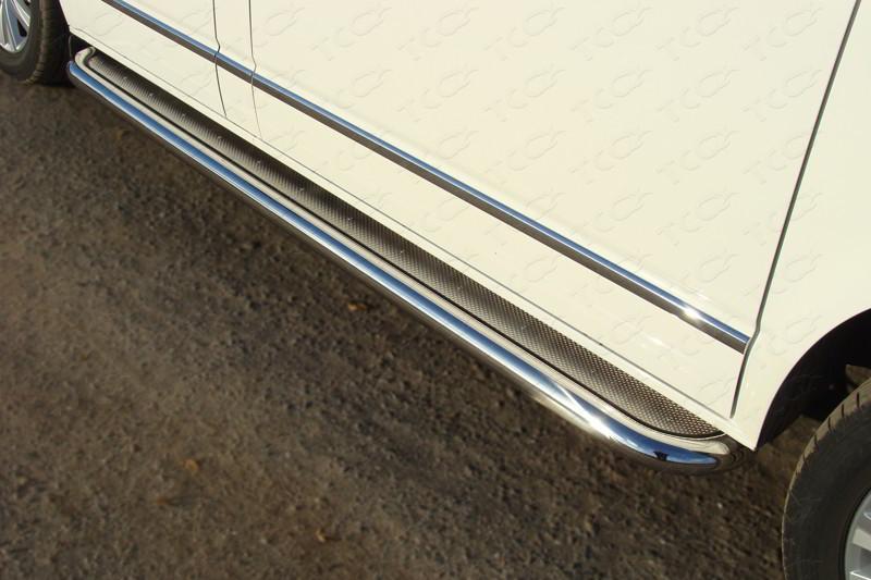 Пороги с площадкой (нерж. лист) 60,3 мм для автомобиля Volkswagen Multivan (T6) 2015-, TCC Тюнинг VWMULT15LONG-28