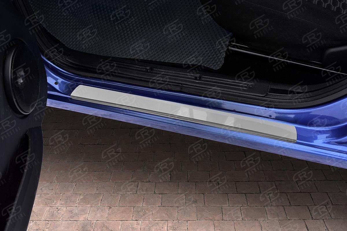 LADA GRANTA 2011- Накладки на пороги RUSSTAL (нерж., зеркало) LAGRANT11-01