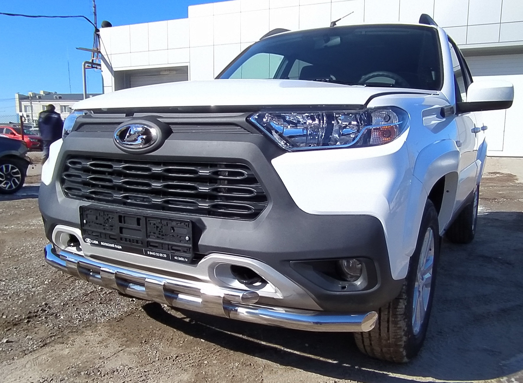 Защита переднего бампера двойная с перемычками для автомобиля LADA (ВАЗ) Niva Travel 2021 арт. NVT.21.75