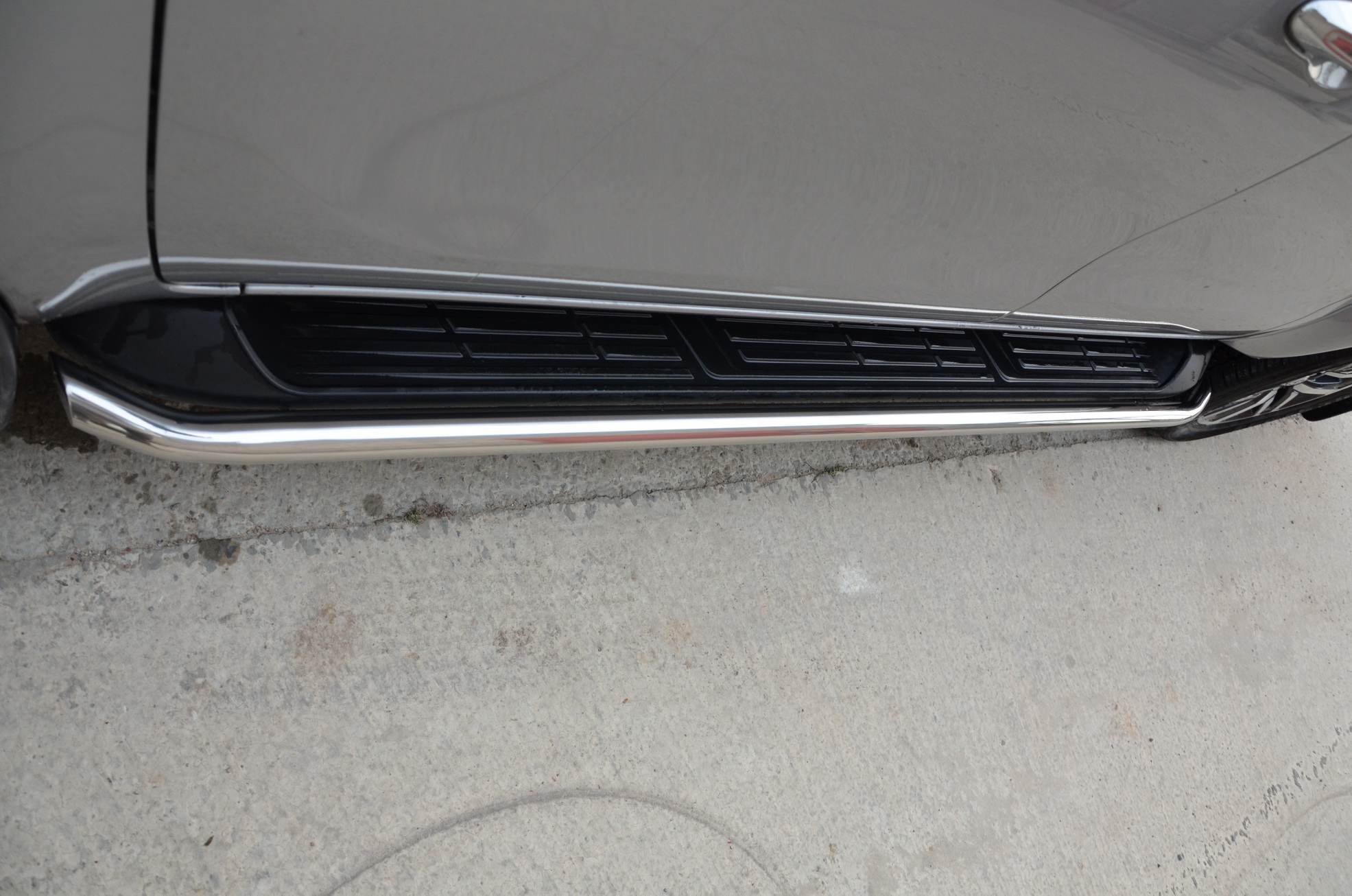 Защита штатного порога для автомобиля TOYOTA Hilux 2021 арт. THLX.21.30