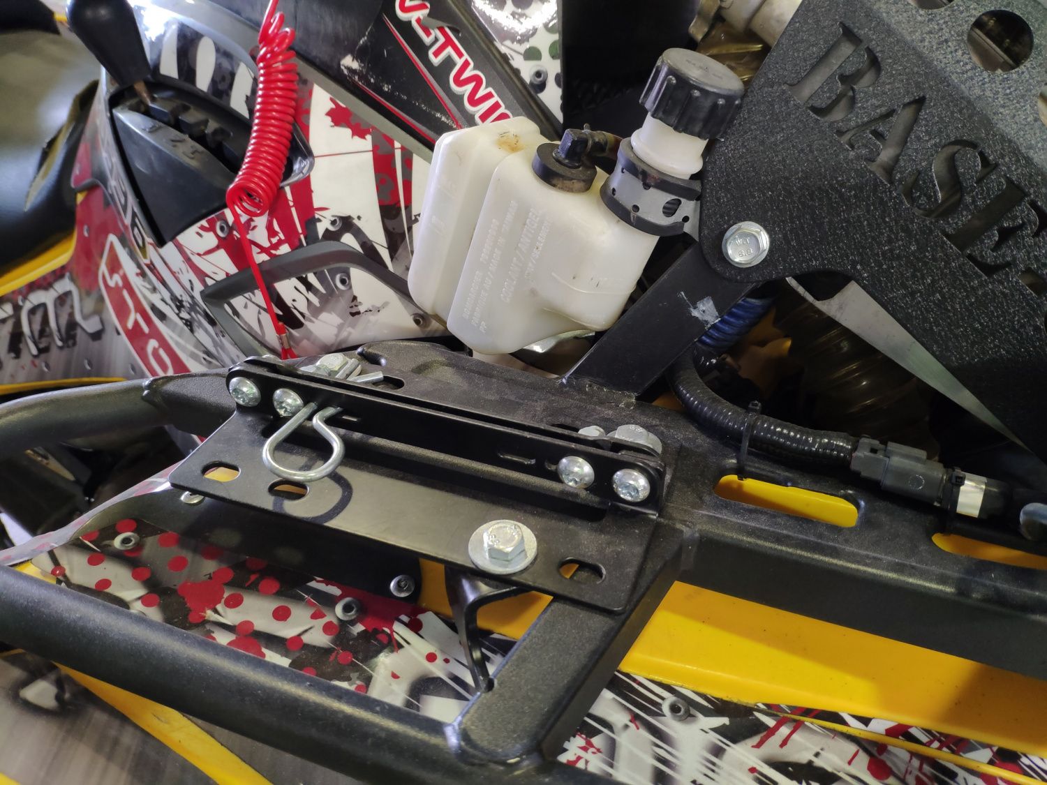 Крепление огнетушителя, STORM, арт. MP 0497