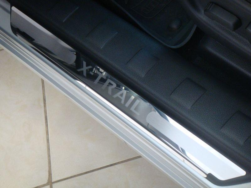 Накладки на внутренние пороги с логотипом на пластик для Nissan X-Trail 2007-12/2010, Союз-96 NXTR.31.3064