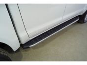 Пороги алюминиевые с пластиковой накладкой (карбон серебро) 2120 мм Foton Tunland V9 2.0 Diesel АКПП 4WD 2024 арт. FOTTUNV925-03SL