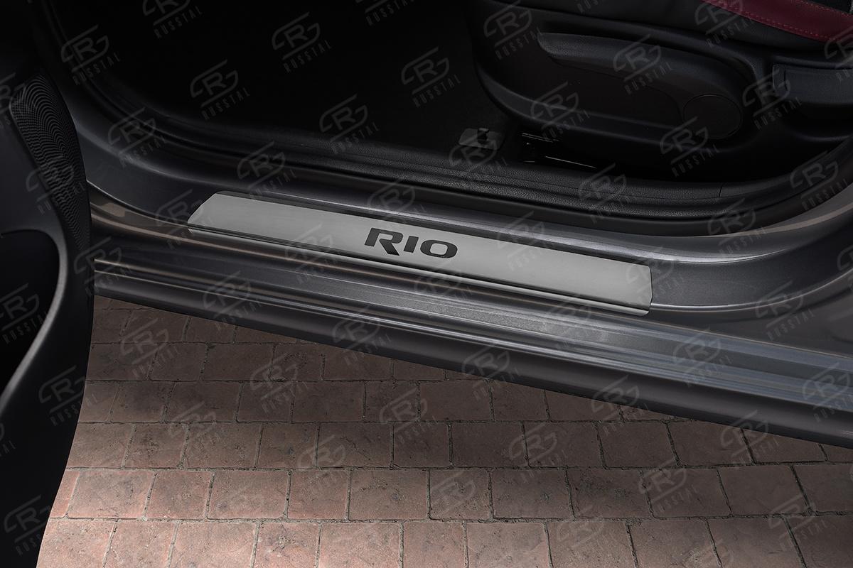 Накладки на пороги RUSSTAL (нерж., шлиф., надпись)  KIRIO17-03 для автомобиля Kia Rio 2017-, РусСталь