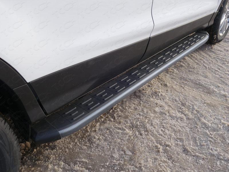 Пороги алюминиевые с пластиковой накладкой (карбон черные) 1820 мм для автомобиля Ford Kuga 2016- TCC Тюнинг арт. FORKUG17-32BL