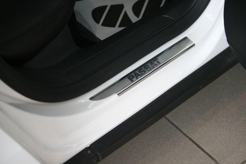 Накладки на внутренние пороги с логотипом на металл для Volkswagen Passat B6 2005, Союз-96 VWB6.31.3051