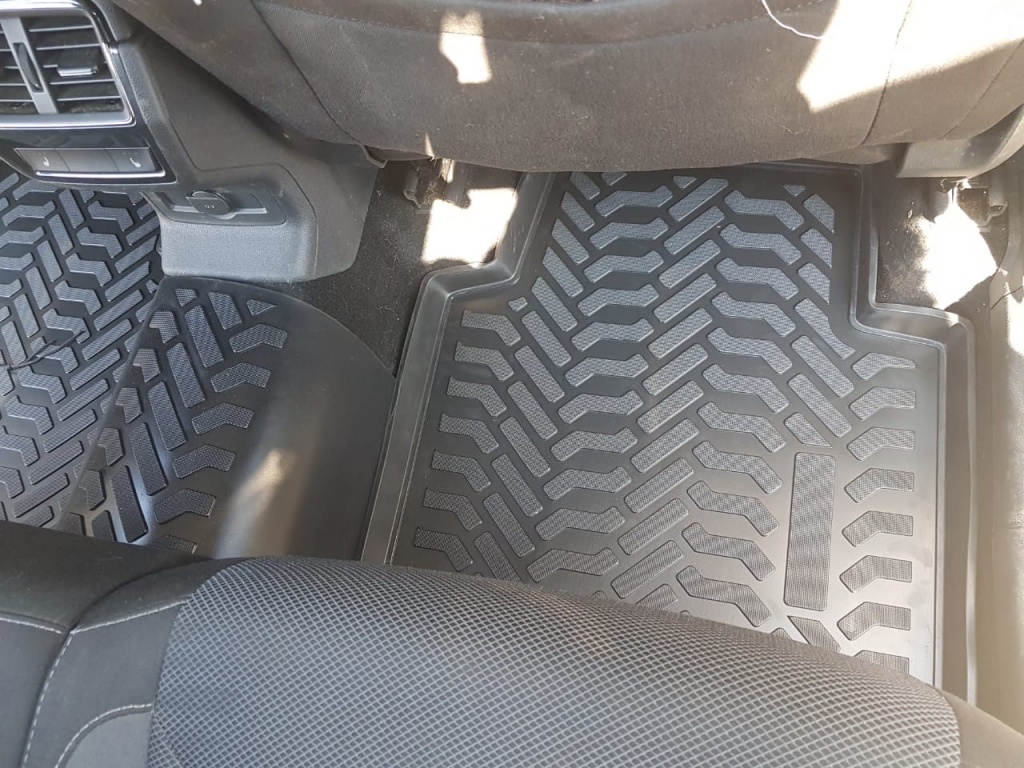 Ковры модельные (высокий борт) для Skoda Kodiaq (2017-) (3D с подпятником) , Элерон, арт. 61627