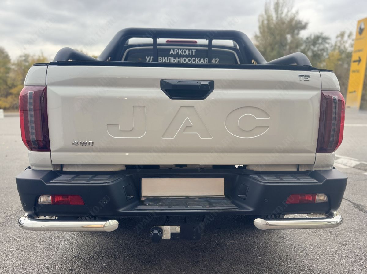 Защита заднего бампера угловая для автомобиля JAC  T9 2021 арт. JAC.T9.21.18