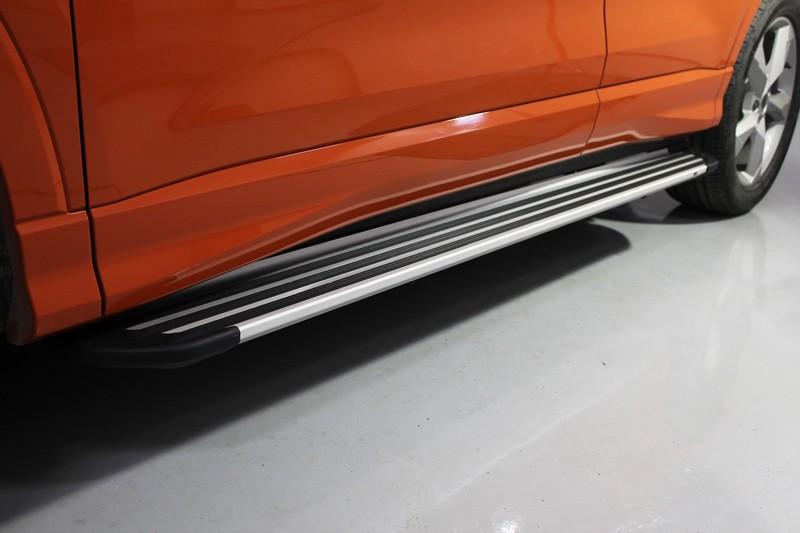 Пороги алюминиевые "Slim Line Silver" 1780 мм для автомобиля Audi Q3 2019- TCC Тюнинг арт. AUDIQ319-11S