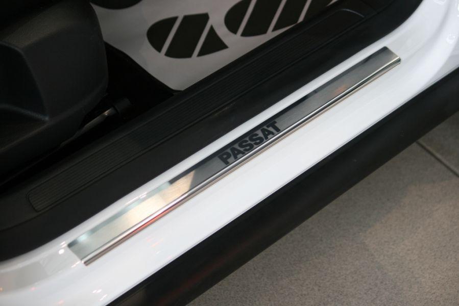 Накладки на внутренние пороги с логотипом на металл для Volkswagen Passat B6 2005, Союз-96 VWB6.31.3051