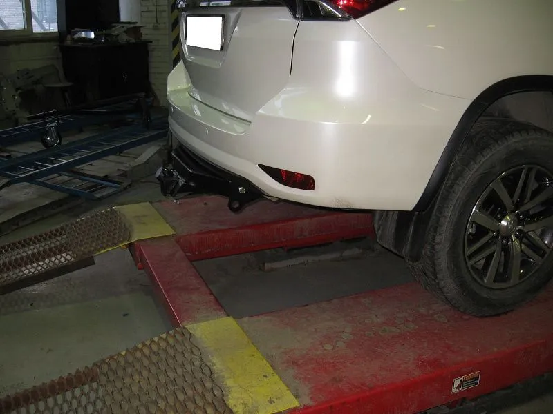 Фаркоп TOYOTA Fortuner  2017 - , тип шара E, Sheriff, арт. 3714.21