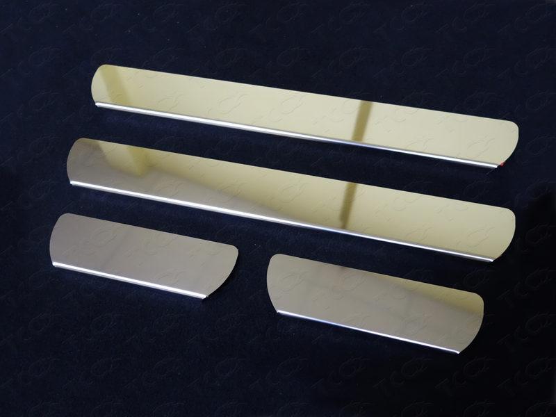 Накладки на пороги (лист зеркальный) для автомобиля Hyundai Elantra 2016-