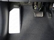 Накладка площадки левой ноги (лист алюминий) для автомобиля Kia Rio 2017- TCC Тюнинг арт. KIARIO17-13