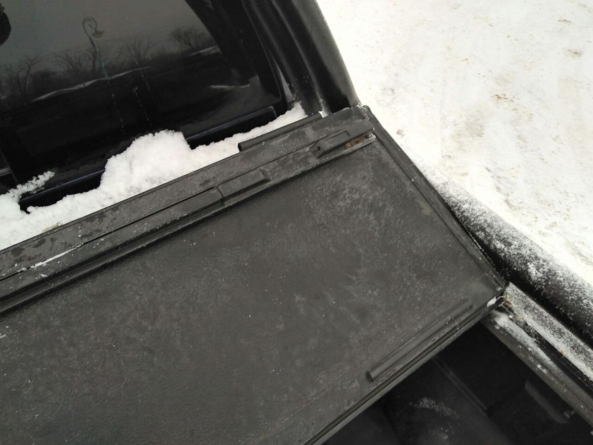 Дуга в кузов двойная d-76, сталь, окрашенная порошковой краской, цвет-черный (для Toyota Tundra Double Cab) возможна установка с крышкой кузова Backflip-2 для автомобиля Toyota Tundra 2007-2013г.в., Технотек, арт. TTU_4.3.1