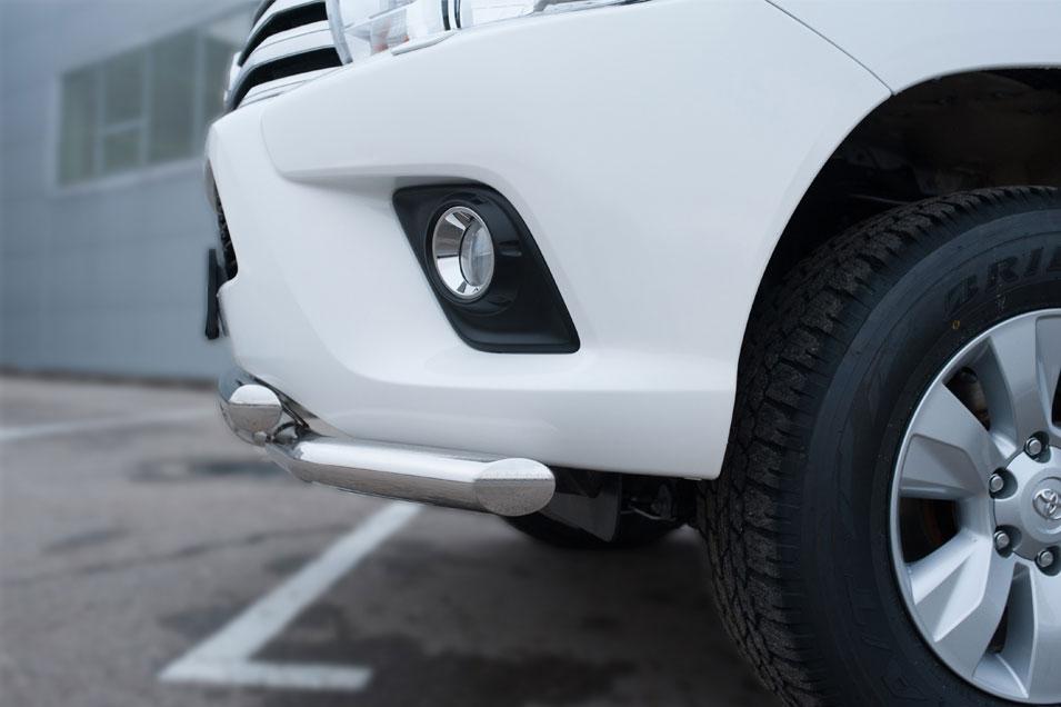 Защита переднего бампера d63/63 уголки с клыками для Toyota Hilux 2015, Руссталь THZ-002148