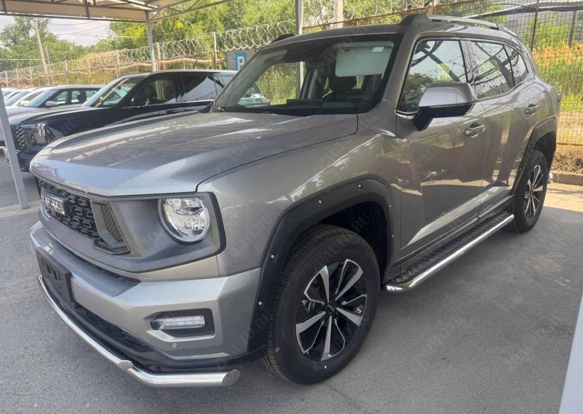 Пороги с накладным листом для автомобиля Haval H7 2025 арт. HVH7.25.41