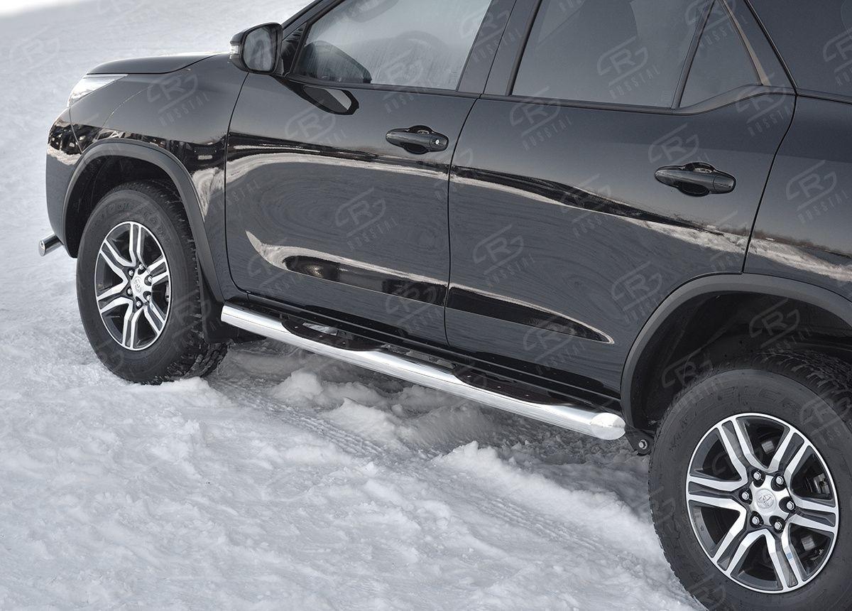 Пороги труба d76 с накладкой вариант 1 на Toyota Fortuner 2017, Slitkoff TFT-0028861