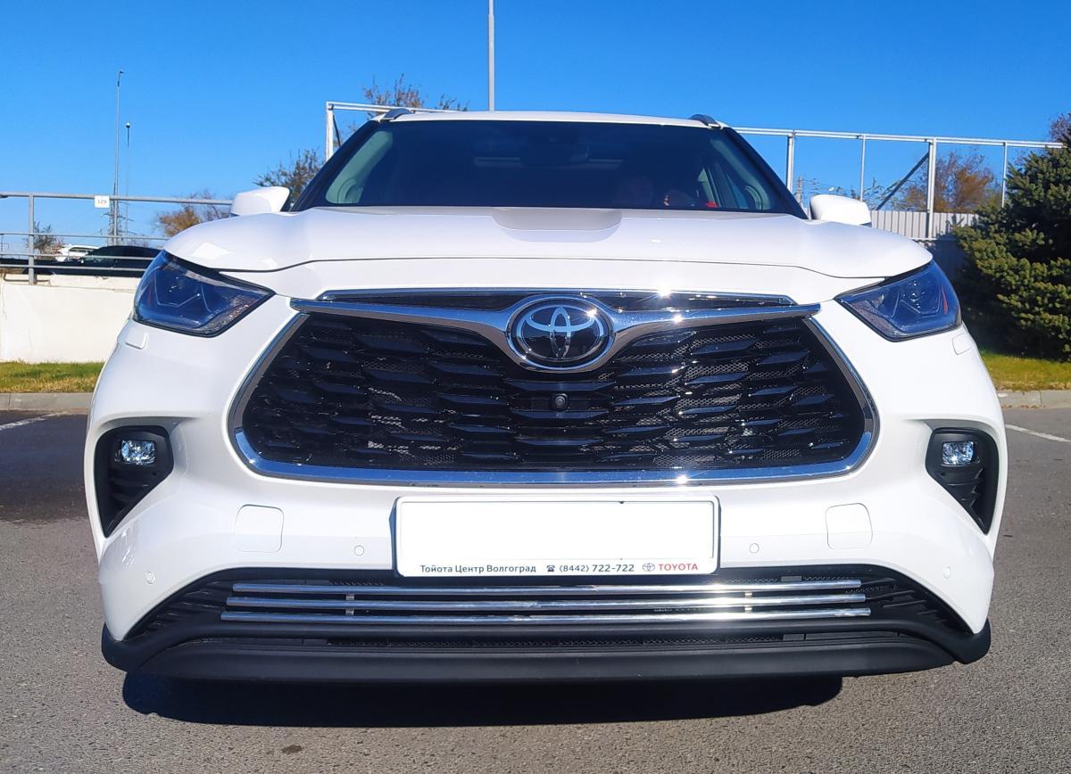 Решетка передняя для автомобиля Toyota Highlander 2021 арт. THL.21.60