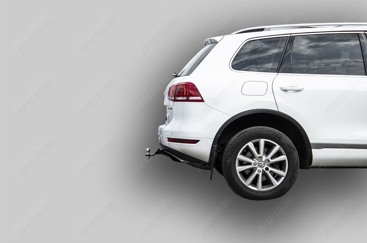 Фаркоп ТСУ для VOLKSWAGEN TOUAREG (7LA,7P5) 2002-2018 \ AUDI Q7 (4LB) 2005-2015 ( ШАР ВСТАВКА 50*50 , шт, Лидер-ПЛЮС, арт. V124-E