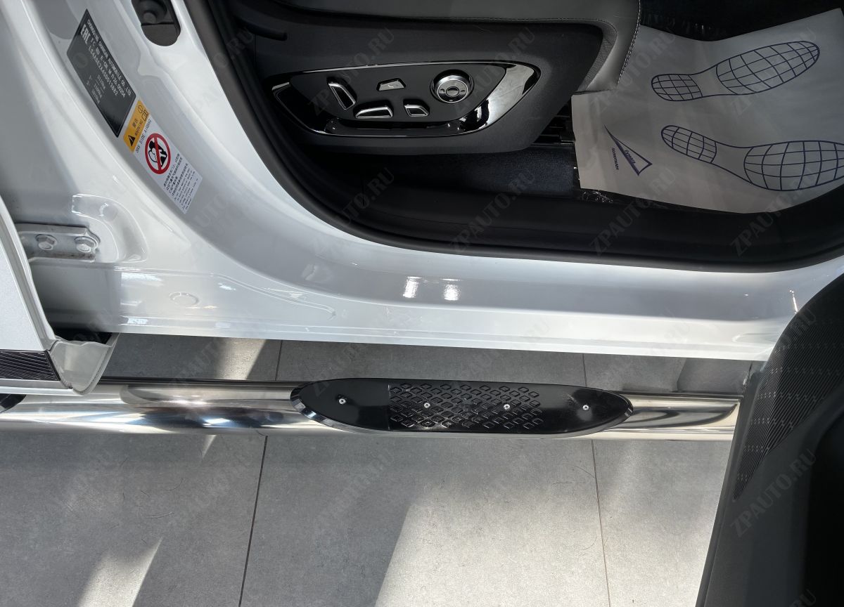 Пороги труба с проступью для автомобиля CHANGAN CS75 Plus IV 2025г арт. CGCS75P.25.93