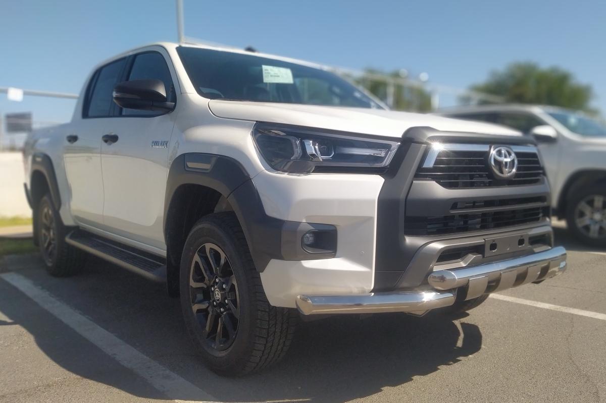 Защита переднего бампера  (G) для автомобиля Toyota Hilux арт. THL.20.05