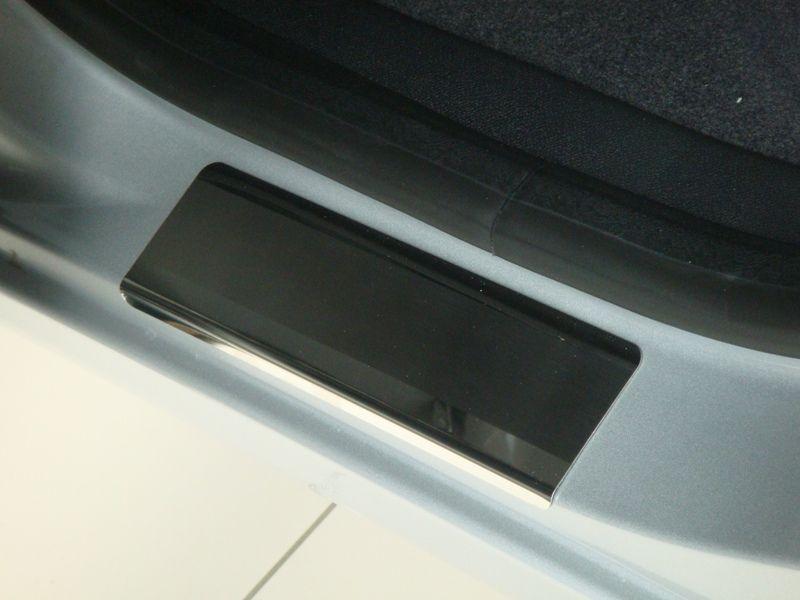 Накладки на внутренние пороги с логотипом вместо пластика для Renault Scenic 2009, Союз-96 RESC.31.3154