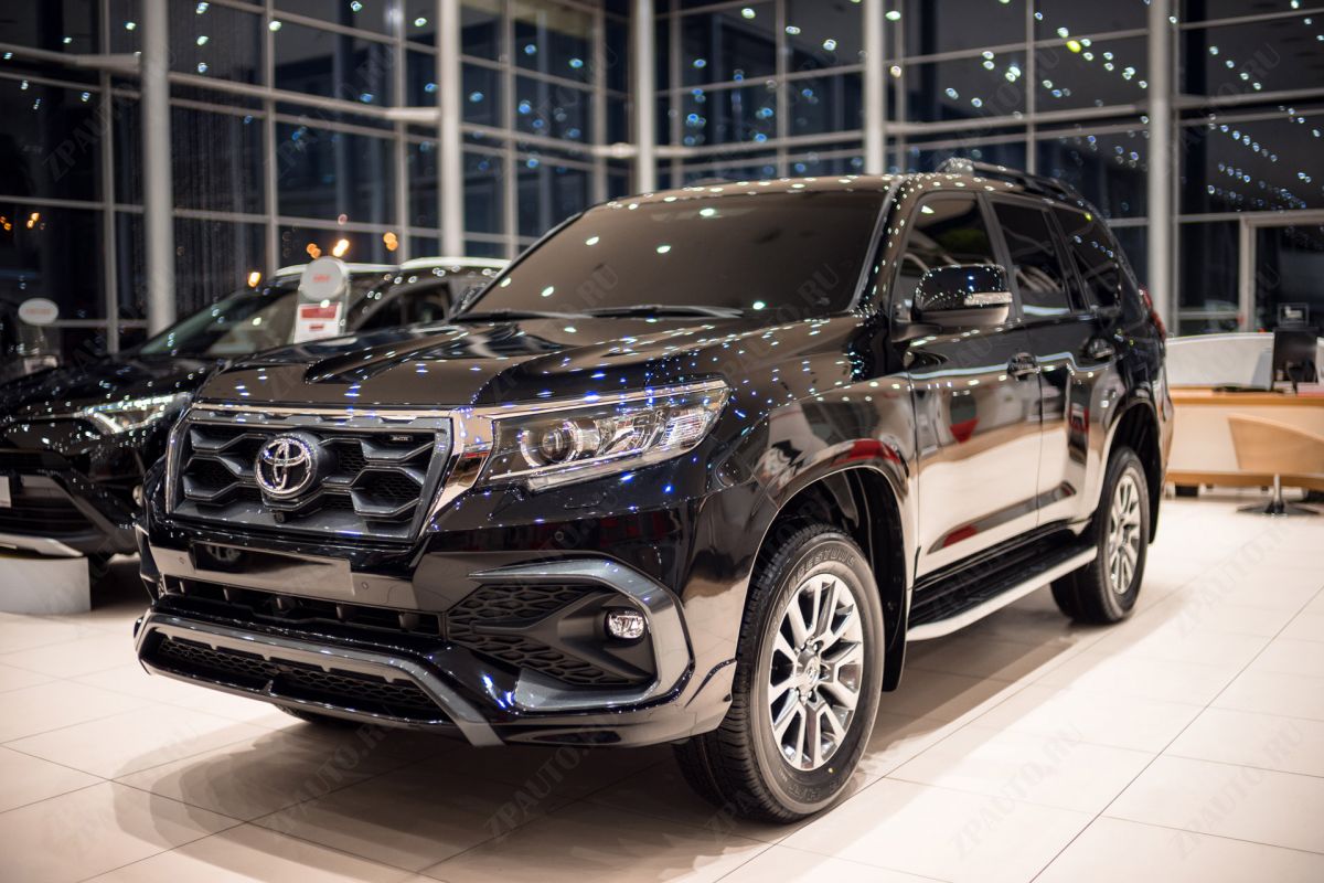 Комплект бамперов в сборе с решеткой радиатора и задней частью выхлопной системы для Toyota Land Cruiser Prado 2017-2025, MTR, арт. MTR-J150-180271