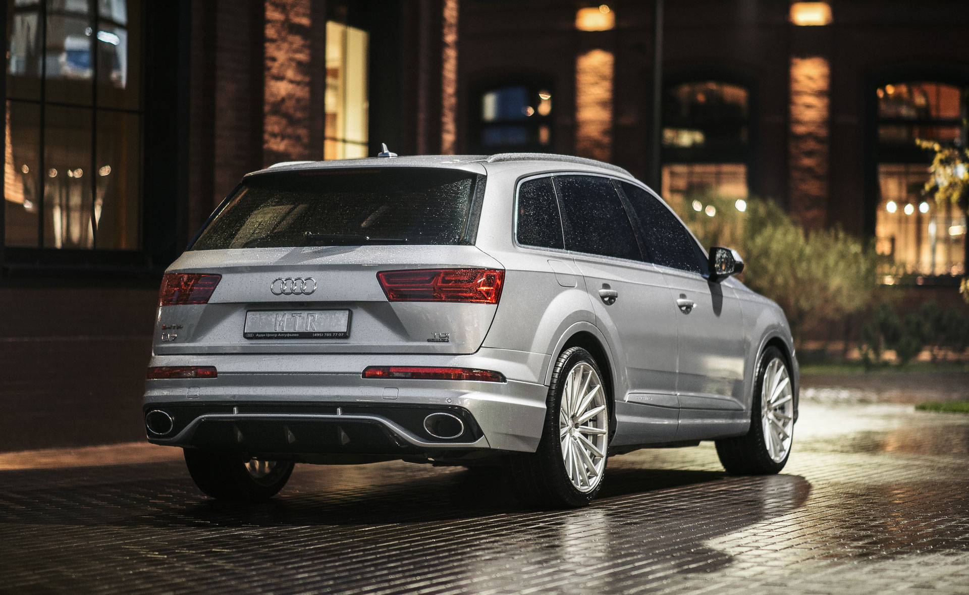 Комплект в сборе для Audi Q7 S-line (без насадок) 2015-2020, MTR, арт. MTR-4M-150111