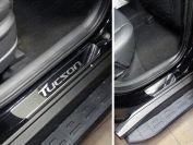 Накладки на пороги (лист зеркальный надпись Tucson) для автомобиля Hyundai Tucson 2015-2018