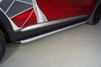 Пороги алюминиевые с пластиковой накладкой (карбон серебро) 1820 мм для автомобиля Geely Tugella 2020- TCC Тюнинг арт. GEELTUG20-27SL