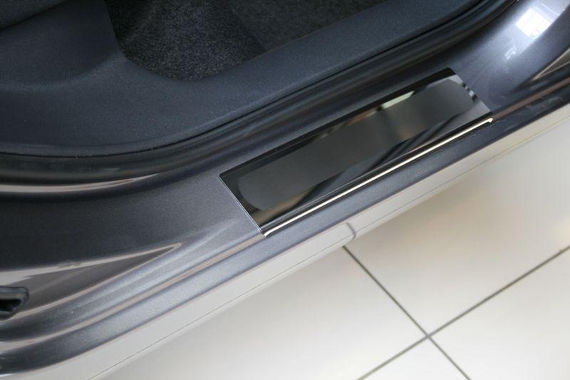 Накладки на внутренние пороги с логотипом на металл для Renault Megane III ﻿5D 2009, Союз-96 REMG.31.3657