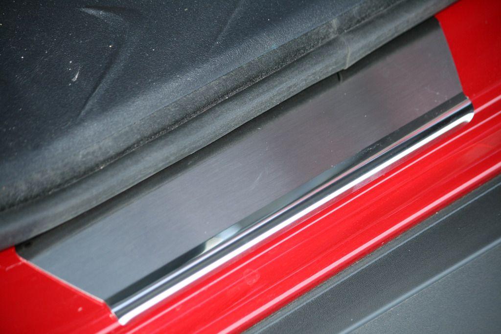 Накладки на внутренние пороги с логотипом для Mitsubishi Outlander XL 2010, Союз-96 MIOU.31.3080