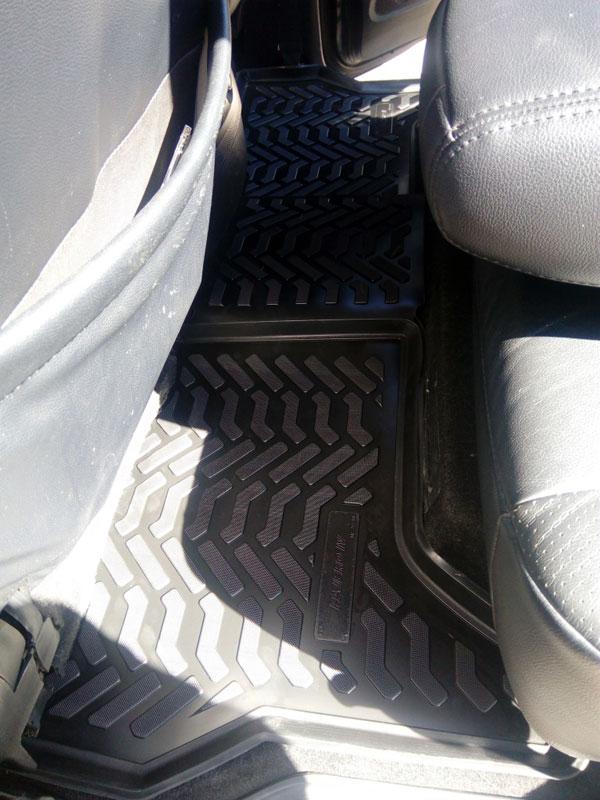 Ковры салонные модельные высокий борт 3D с подпятником для Mitsubishi Pajero IV 2006-, Элерон 61007