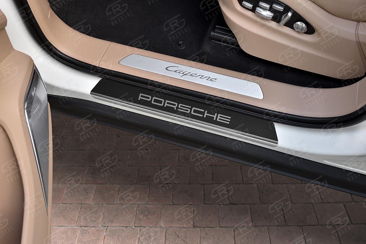 Накладки на пороги RUSSTAL (нерж., карбон, надпись) PCAYEN17-06 для автомобиля Porsche Cayenne 2017-, РусСталь