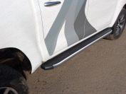 Пороги алюминиевые с пластиковой накладкой (карбон серебро) 1920 мм для автомобиля Toyota Hilux Black Onyx 2020 TCC Тюнинг арт. TOYHILUX15-12SL