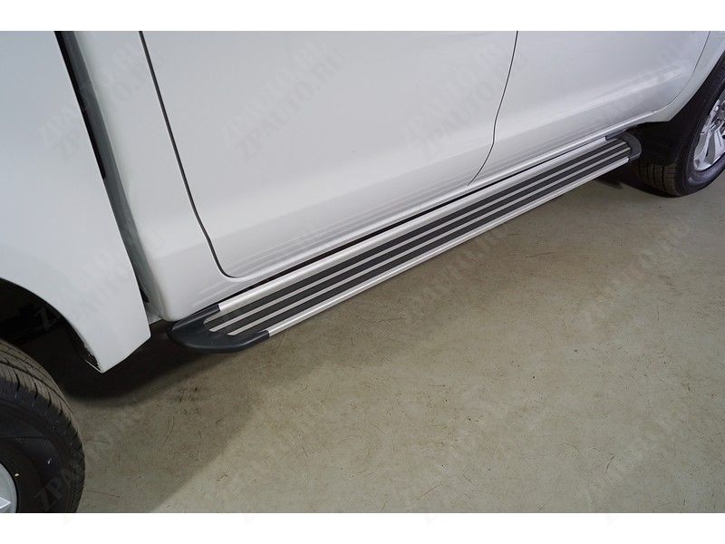 Пороги алюминиевые "Slim Line Silver" 1920 мм Sollers ST6 2023- арт. SOLST623-05S