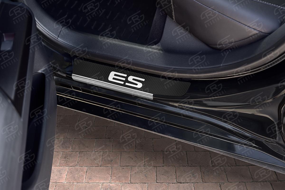Накладки на пороги RUSSTAL (нерж., карбон, надпись) LEXES18-06 для LEXUS ES200-ES250-ES350 2018-