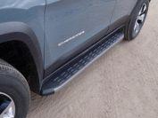 Пороги алюминиевые с пластиковой накладкой (карбон серые)    1720 мм для автомобиля Jeep Cherokee (Traihawk) 2014-, TCC Тюнинг JEEPCHERTRAIL14-18GR