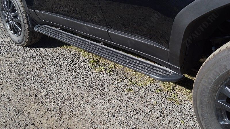 Пороги алюминиевые "Slim Line Black" 1720 мм Toyota Land Cruiser 250 Prado 2024 арт. TOYLC25024-09B